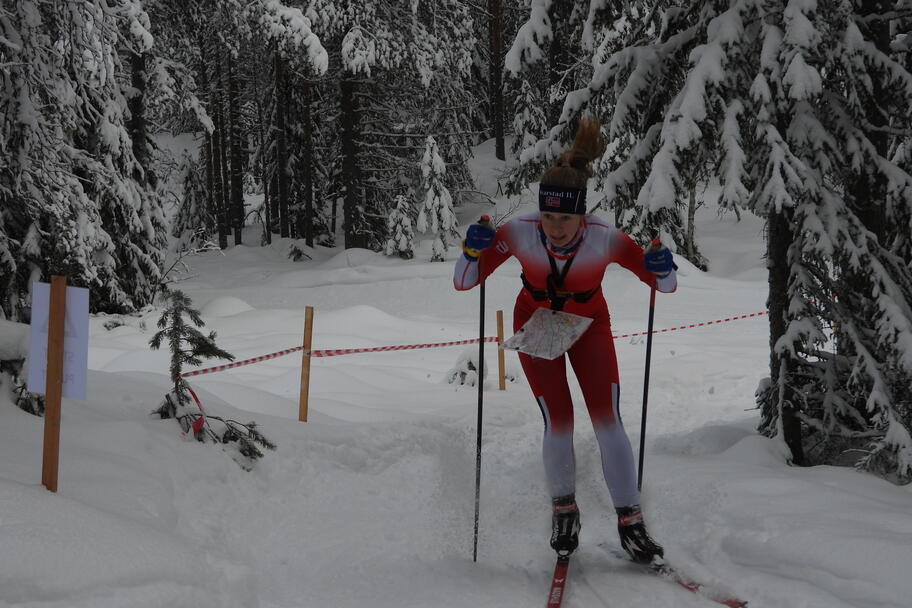 Kristin Melby Jakobsen, Lardal OL vant D17-21.