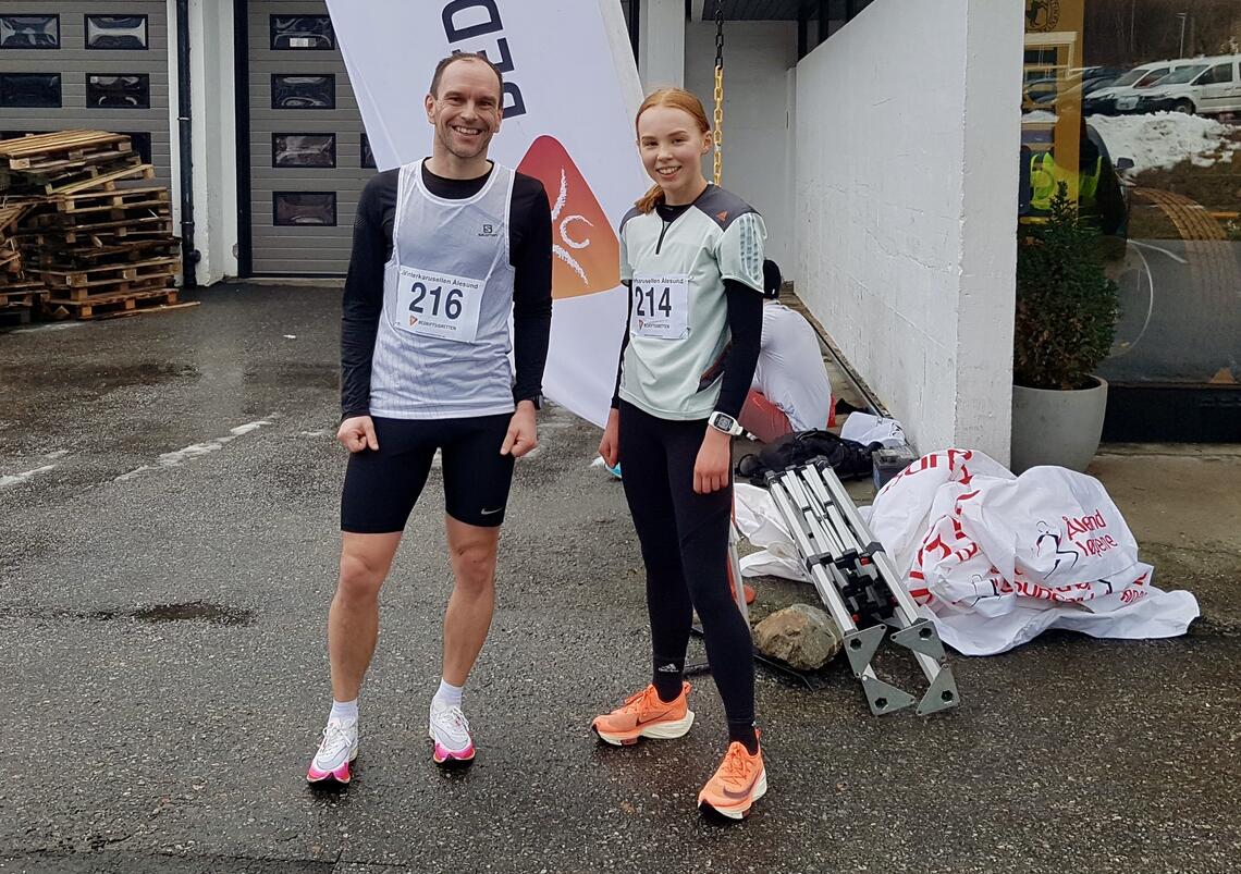 Ole Lukkedal og Jenny Rørset vant dagens 10 km i Ålesund