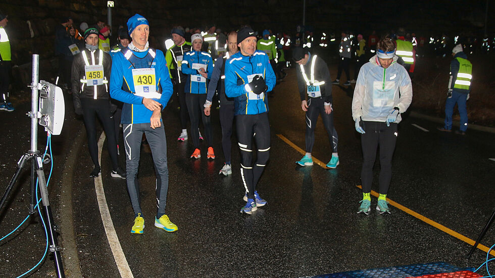 Klar for start 10 km på sesongens første løp i Åsane Løpskarusell. (Alle foto: Arne Dag Myking)