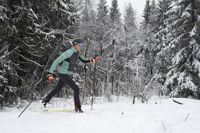 Naturopplevelse er en viktig grunn til at Sylvia trener, enten hun gjør det på randoneeski, langrennsski eller med løpesko på beina. (Foto: Bjørn Johannessen)