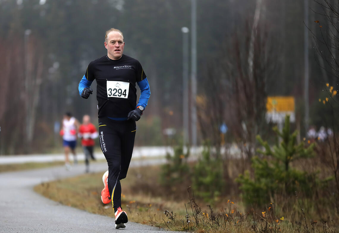 Sjøl om persetida er over, har Ingulf Nordahl stor glede av å delta i løp. Her ser vi han i aksjon i Perseløpet i 2020. (Foto: Bjørn Hytjanstorp)