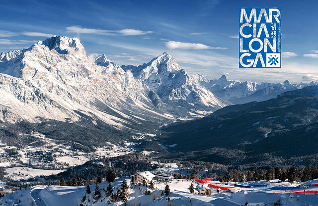 Marcialonga går i storslått natur i de italienske alpene. Dette bildet er fra Cortina d'Ampezzo, som ligger et stykke unna løypen, men i samme type natur. (Foto: iStock/Giacomomo)
