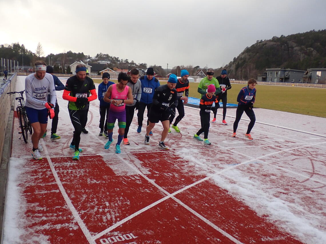 14 løpere på start i Søgne lørdag. (Foto: Ivar Gogstad)