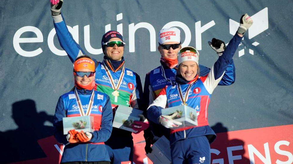 Fra venstre: Mari Folkvord, Håvard Moseby, Andreas Fjorden Ree og Kristin Austgulen Fosnæs sørga for norsk gull i miksstafetten. (Foto: Norges Skiforbund) 