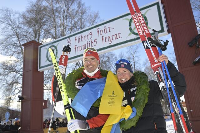 Andreas Nygaard og Astrid Øyre Slind er årets Vasalopp-vinnere. (Foto: Vasaloppet)
