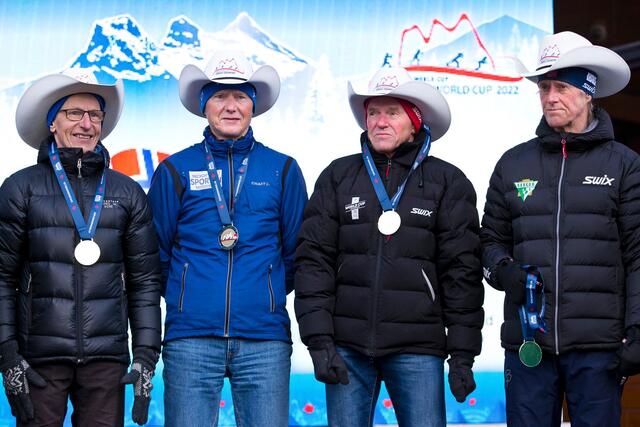 Kvartetten (fra v.) Einar Vikingstad, Erik Johansen, Olaf Knai og Hans Petter Gulbrandsen tok stafettgull i klasse M8. (Foto fra Masters World Cup sin facebookside) Kvartetten (fra v.) Einar Vikingstad, Erik Johansen, Olaf Knai og Hans Petter Gulbrandsen tok stafettgull i klasse M8. (Foto fra Masters World Cup sin facebookside)
