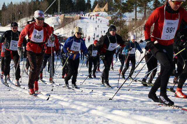 Det nærmer seg årets utgave av Holmenkollmarsjen, og nå er løypa preppet og klar. (Foto: Holmenkollmarsjen 2022 / Tom-Arild Hansen)