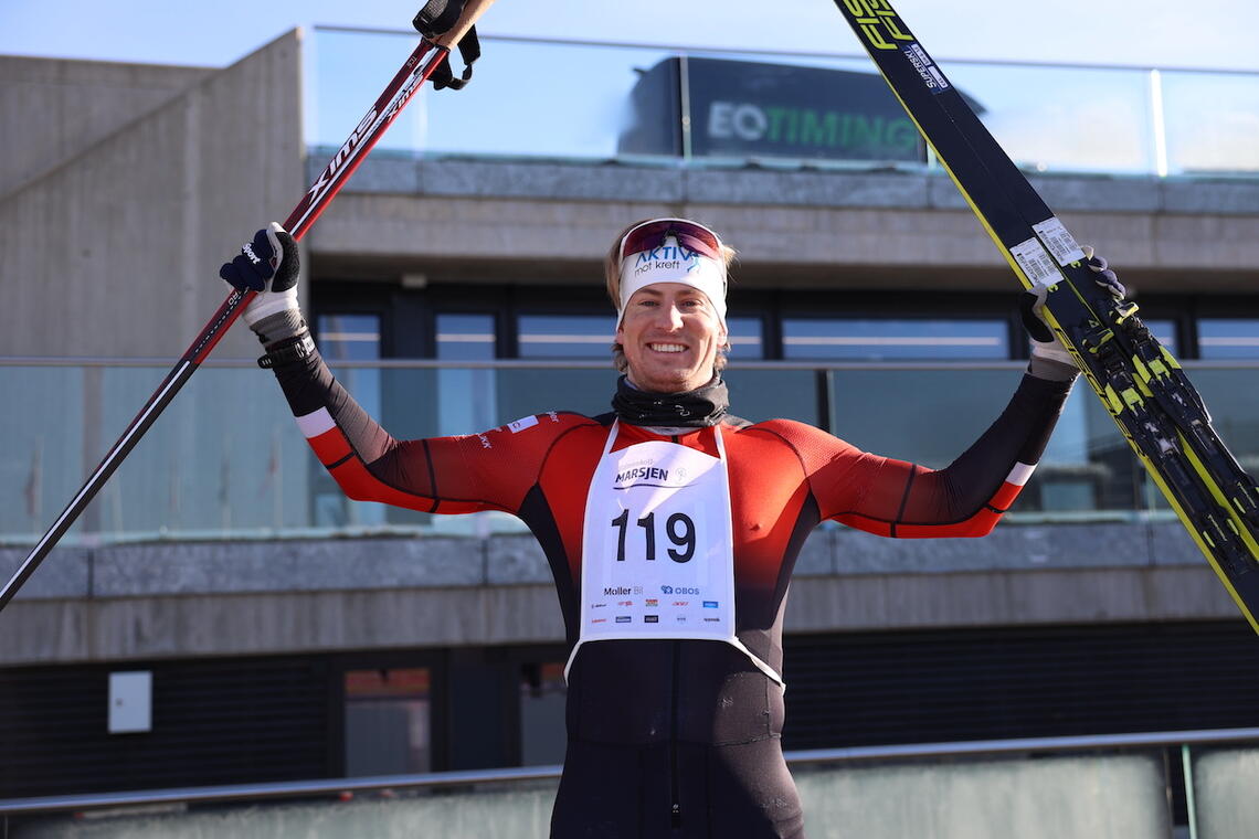 Kasper Stadaas vant Hauerns jubileumsrenn. Her fra Holmenkollmarsjen i 2022. (Foto: Tom-Arild Hansen)