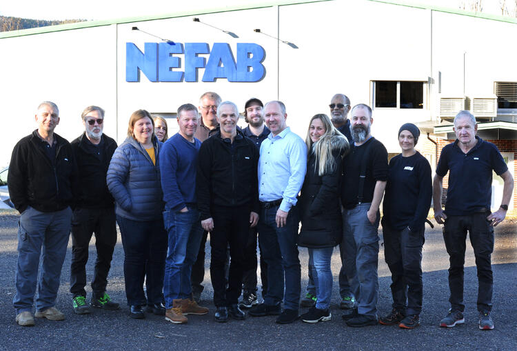 Gjengen hos Nefab i Sande: jobber sammen med deg for å finne den optimale løsningen mellom lett og tilpasset emballasje, slik at du kan spare penger. FOTO: GEIR A. ARNEBERG