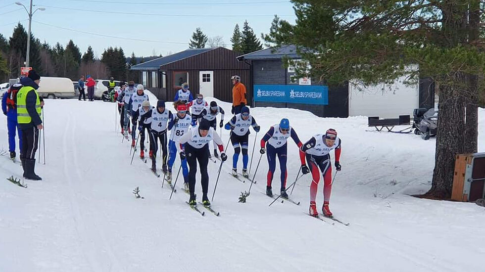 Det var 13 fullførende i konkurranseklassen i årets utgave av Kvernfjellrennet. (Foto: arrangøren)