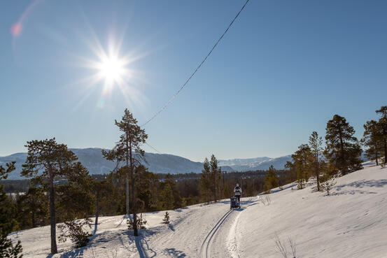 Vårvinterdag i bul-løypa. Foto: Lars Abrahamsen
