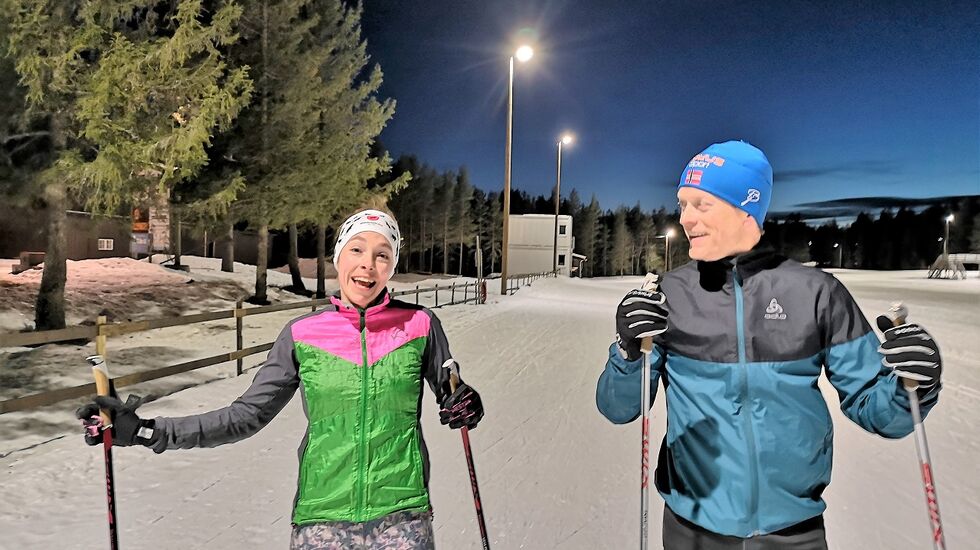 God stemning på Varden skistadion da Vilde Kvale og Amund Sigstad begge gjorde et av sine forsøk i finaleløpet i Tour de ski Elverum. (Foto: Rolf Bakken)