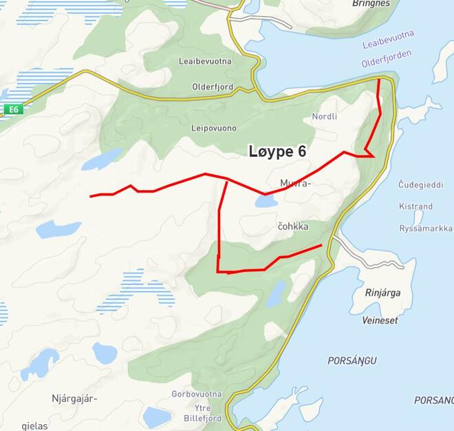 Skuterløype 6 stenges i område Kistrand stenges. Her ser du et kartutsnitt over området og skuteløypen som stenges er markert i rødt. Området er fra Kistrand/Veidnes til Fransvann.