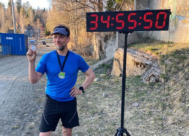 Harald Bjerke fra Romerike Ultraløperklubb vant Østmarka Backyard Ultra - Last Man Standing. (Foto: Jon Asphjell)