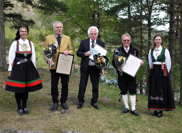 Kulturpris Åsetrallen Inger Lise Stulien, Asbjørn Kvåle, Bjarne Verdal, Andreas Forgard og kulturkonsulent Ann Kristin Tollefsen 
