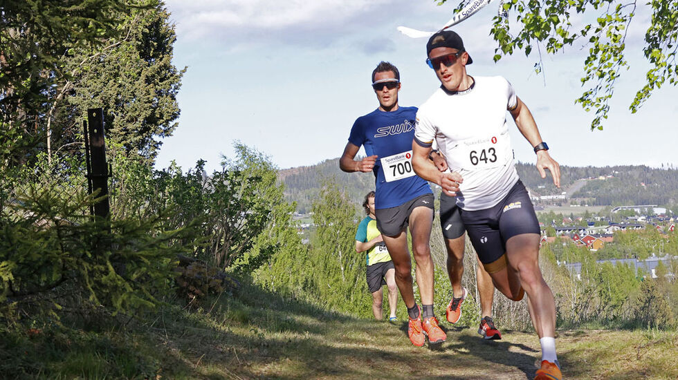 Morten Eide Pedersen, som representerer Team Eksjöhus, og Kjartan Helland fra Moi IL fulgte hverandre tett gjennom hele løpet. Eide Pedersen vant med en margin på 3,8 sekunder.