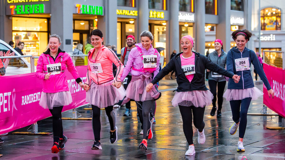 For syvende år arrangeres Rosa Sløyfe-løpet for å skape økt oppmerksomhet rundt brystkreftsaken. (Foto: Tove Lise Mossestad)