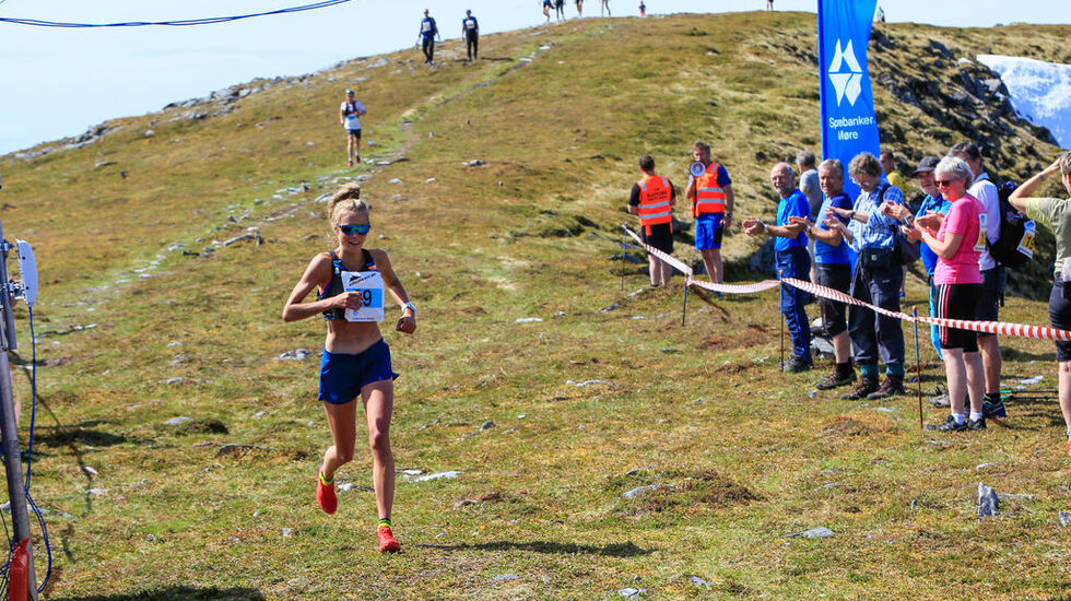 Løyperekordløpet i 2019 til Johanna Åström fra Dynafit. Foto: John Willy Klungre