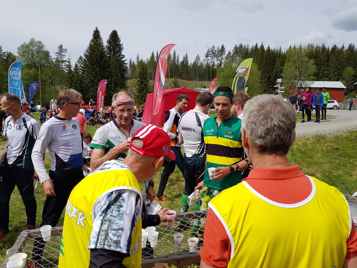 Tørste løpere etter mål.