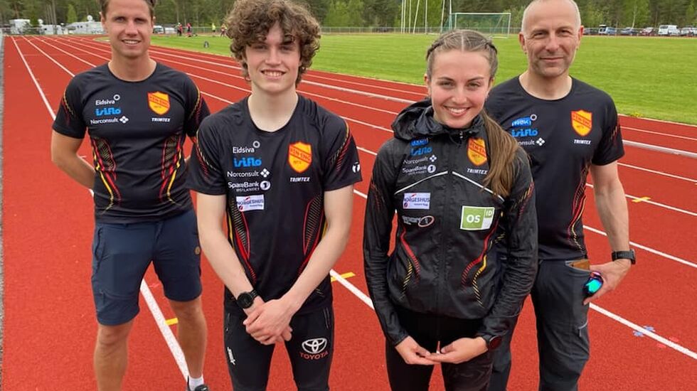 Sentrale Ren-Eng-profiler samlet på Åkrestrømmen (fra v.): Nyvalgt leder Petter Kristiansen,  Esten Hansen-Møllerud Hauen, Ingeborg Østgård  og avtroppende leder Dag Meli. (Foto fra Ren-Engs facebookside)