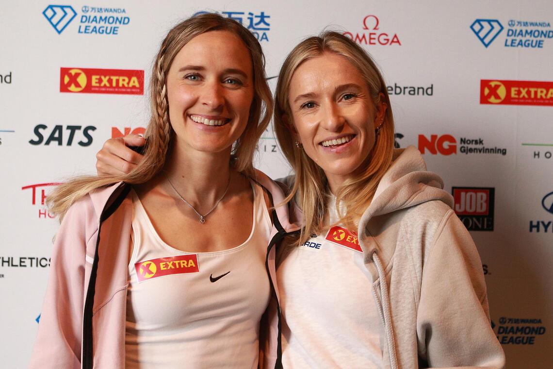 Godt humør: Både Hedda Hynne (tv) og Karoline Bjerkeli Grøvdal var optimister foran Bislett Games. (Foto: Kjell Vigestad)