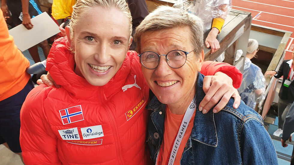 Karoline Bjerkeli Grøvdal slo endelig den 36 år gamle norgesrekorden til Ingrid Kristiansen. Den nye rekorden lyder 14.31.11. (Foto: Runar Gilberg)