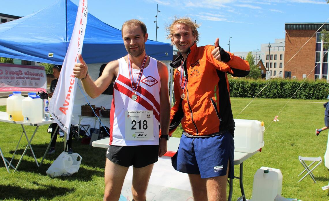 Henrik Nilsson og Thomas Asgautsen var i en klasse for seg på 10 km. (Foto: Heidi Aarstad)