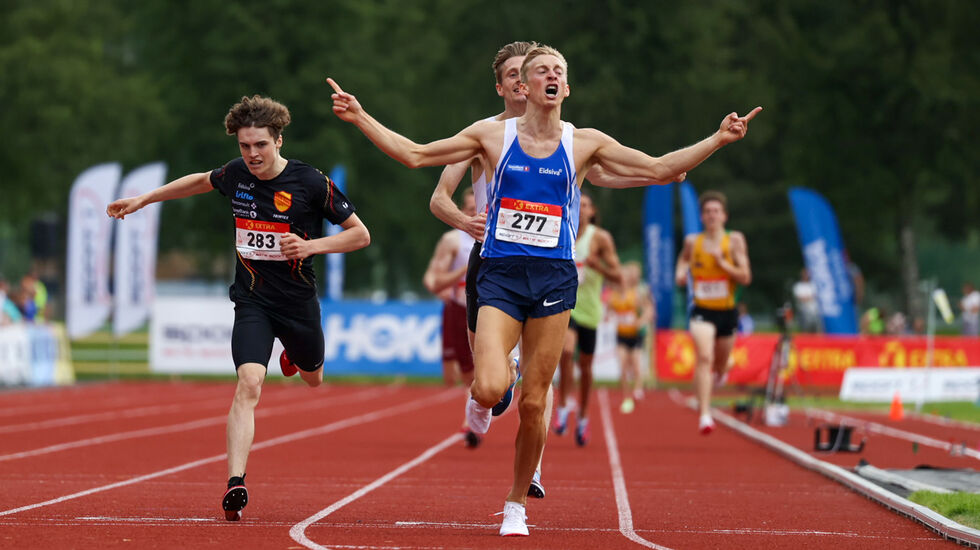 Even Brøndbo Dahl og Esten Hansen-Møllerud Hauen er klar for en engelsk mil på Skapsno Arena lørdag. Her fra finalen på den 109 meter kortere distansen i Størdal i sommer. (Foto: Samuel Hafsahl)