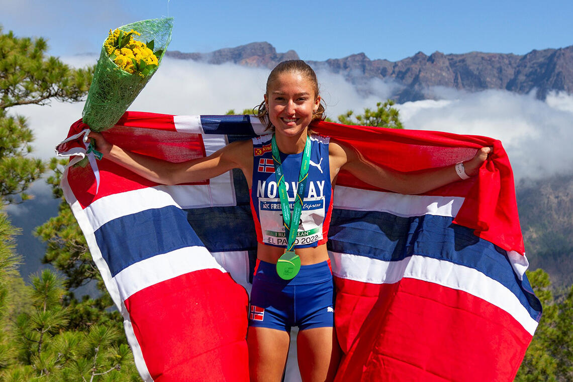Ida Waldal klarte å vinne to gullmedaljer på tre dager i EM fjelløp. (Foto: Daniel Kvalvik)