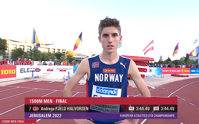 Andreas Fjeld Halvorsen løp inn til sølv på både 1500 og 3000 meter i fjorårets U-18 EM. I år løper han to distanser under U-20 EM. (Foto: Runar Gilberg, arkivfoto fra U-18 EM, 2022)