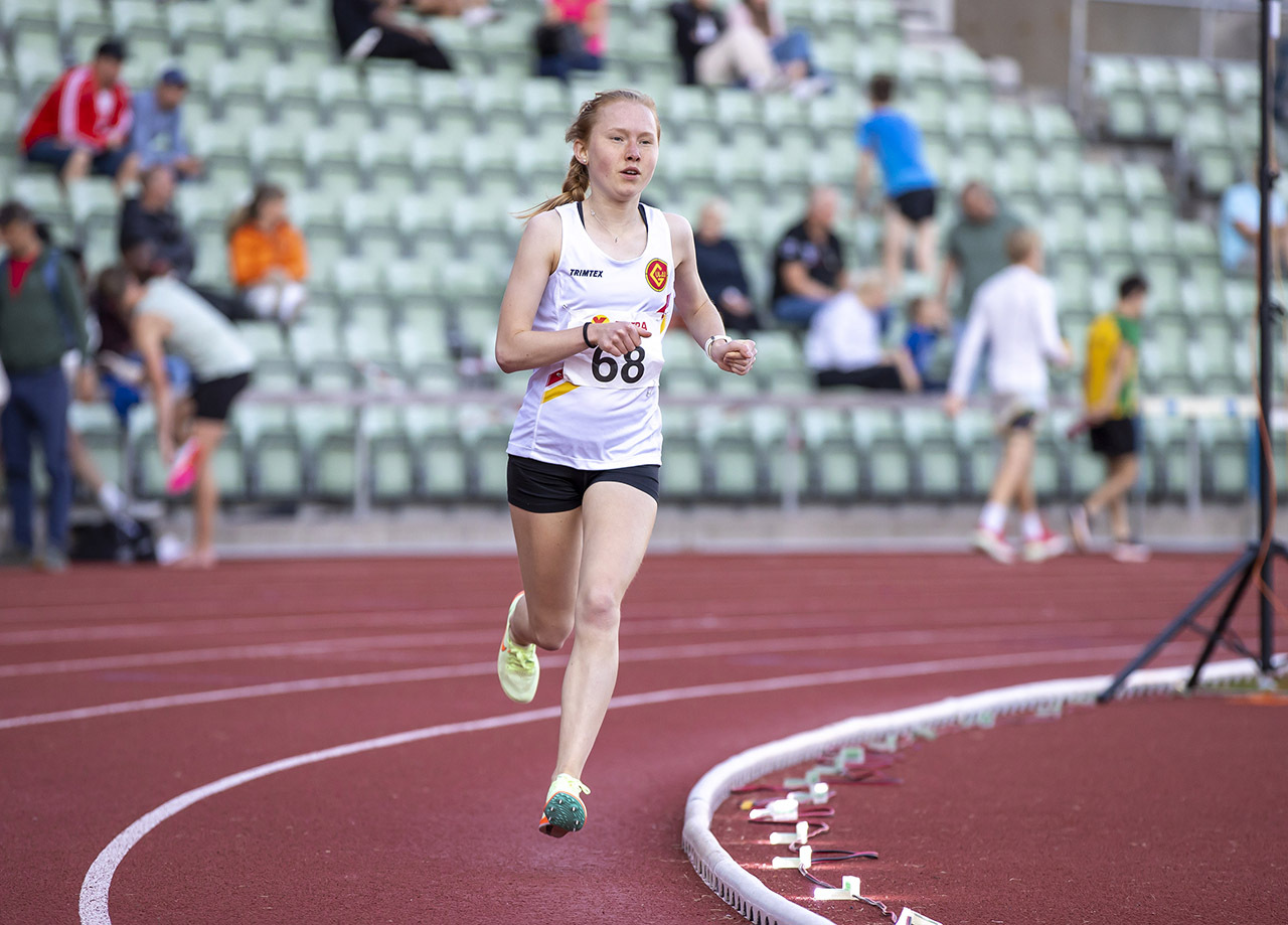 Vinner av kvinneklassen paa 5000 m.jpg