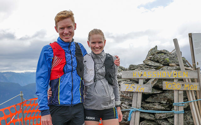 Karoline Holsen Kyte og Halfdan-Emil Færø deltok sammen med Stian Agermund i motbakkeløp ved foten av Mont Blanc. Alle bekreftet solid form og gode løp. (Foto: Arne Dag Myking).