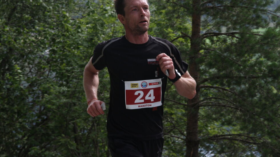 Odd Arne Engesæter fra Bergen vant dagens maratondistanse. Foto: Marit Ryland