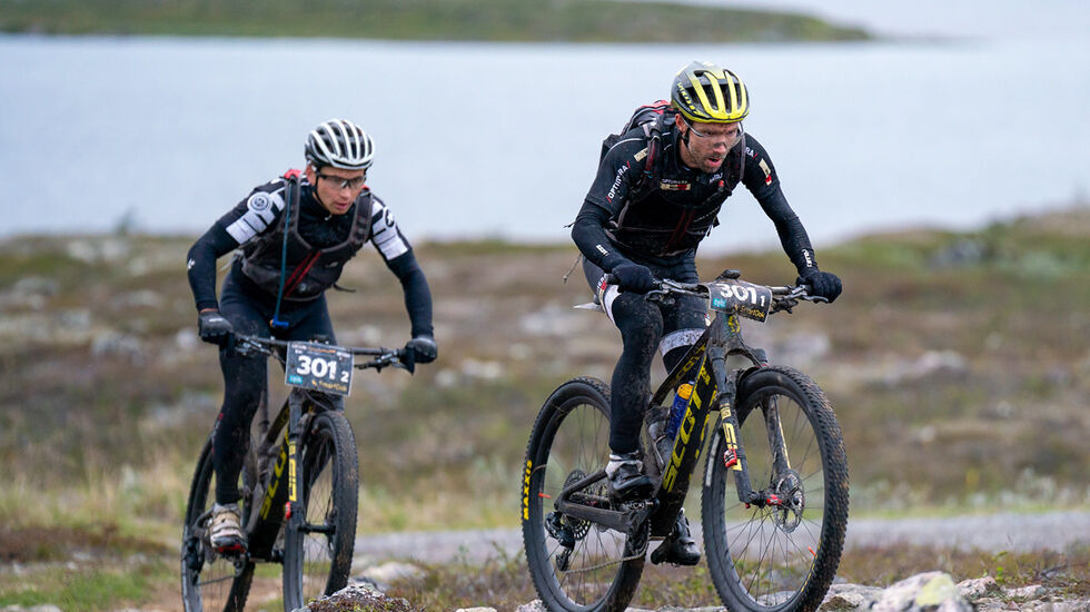Team Montér Østlyngen først i løypa. (Foto: Anders Abrahamsen/Offroad Finnmark)