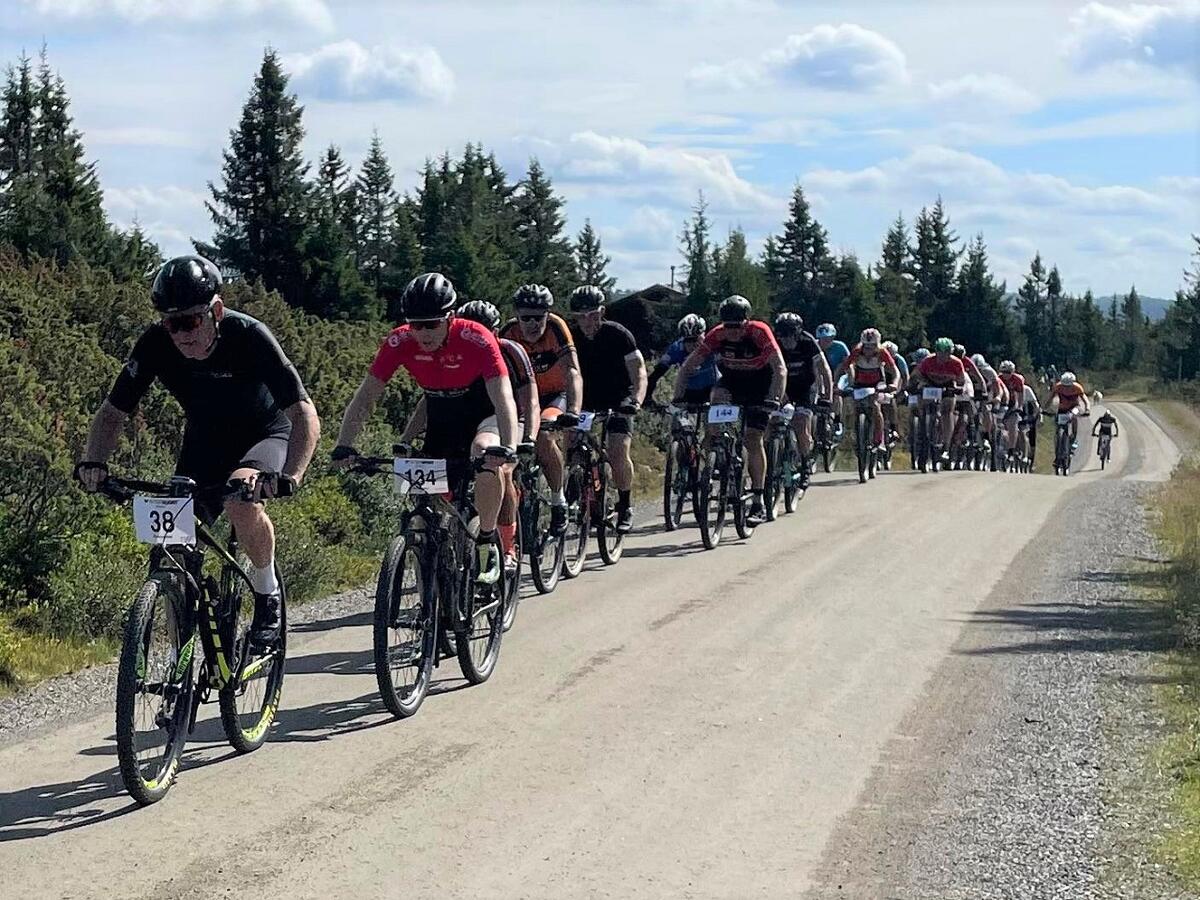 Alf Erik Hagebakken først i denne kjeden over Elgåsen første gang. (Foto: Finn Westgård)