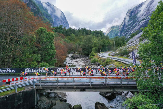Det er like før brattbakkene begynner for et av felta i Lysebotn Opp. (Foto: BLINK / Nanco F.S. Hoogstad