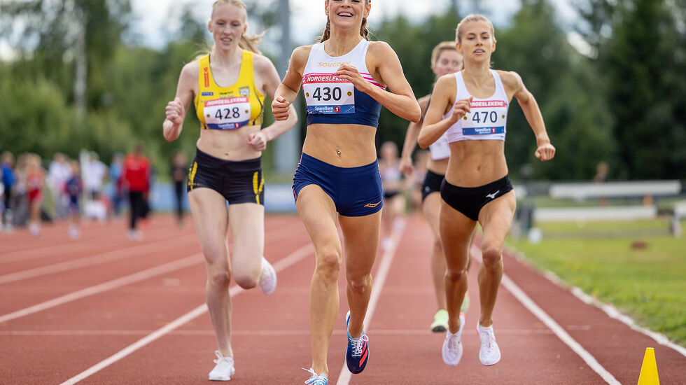 Seier og pers: For tredje gang på 8 dager har Live Solheimdal vunnet løp og samtidig satt pers med solid margin. (Foto: Samuel Hafsahl)