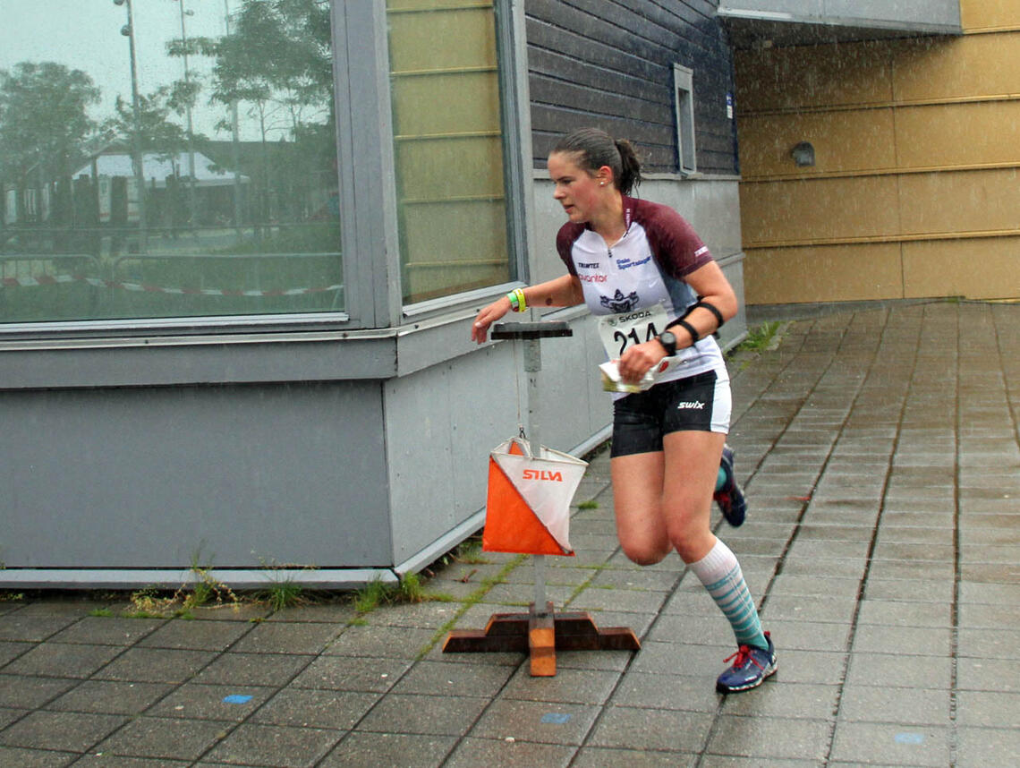 Eira Skaarer Wiklund, Nydalen (D16), på vei mot sitt 6. strake HL-gull.