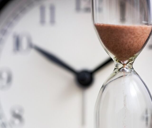 Når man skal sette opp en god strategi i virksomheten, handler det om å gjøre de riktige tingene på riktig måte, samt skape en felles retning for alle i virksomheten