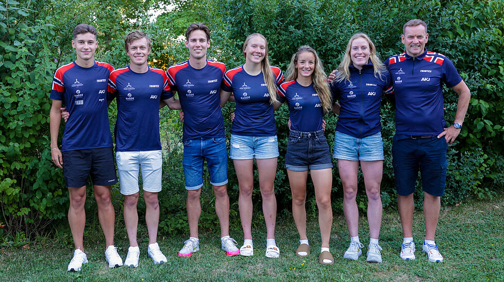 Det norske landslaget i triatlon: Sebastian Wernersen, Casper Stornes, Vetle Thorn, Solveig Løvseth, Stine Dale, Lotte Miller og sportssjef Arild Tveiten. (Alle foto: Arne Dag Myking)