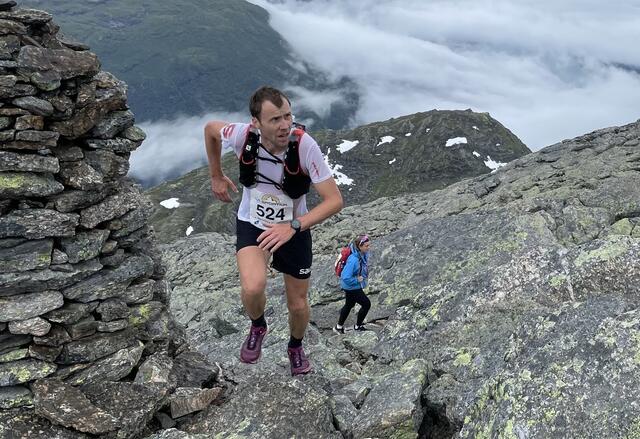 Vinner av herreklassen  Stian Angermund, IL Varegg. Foto: Christian Prestegård
