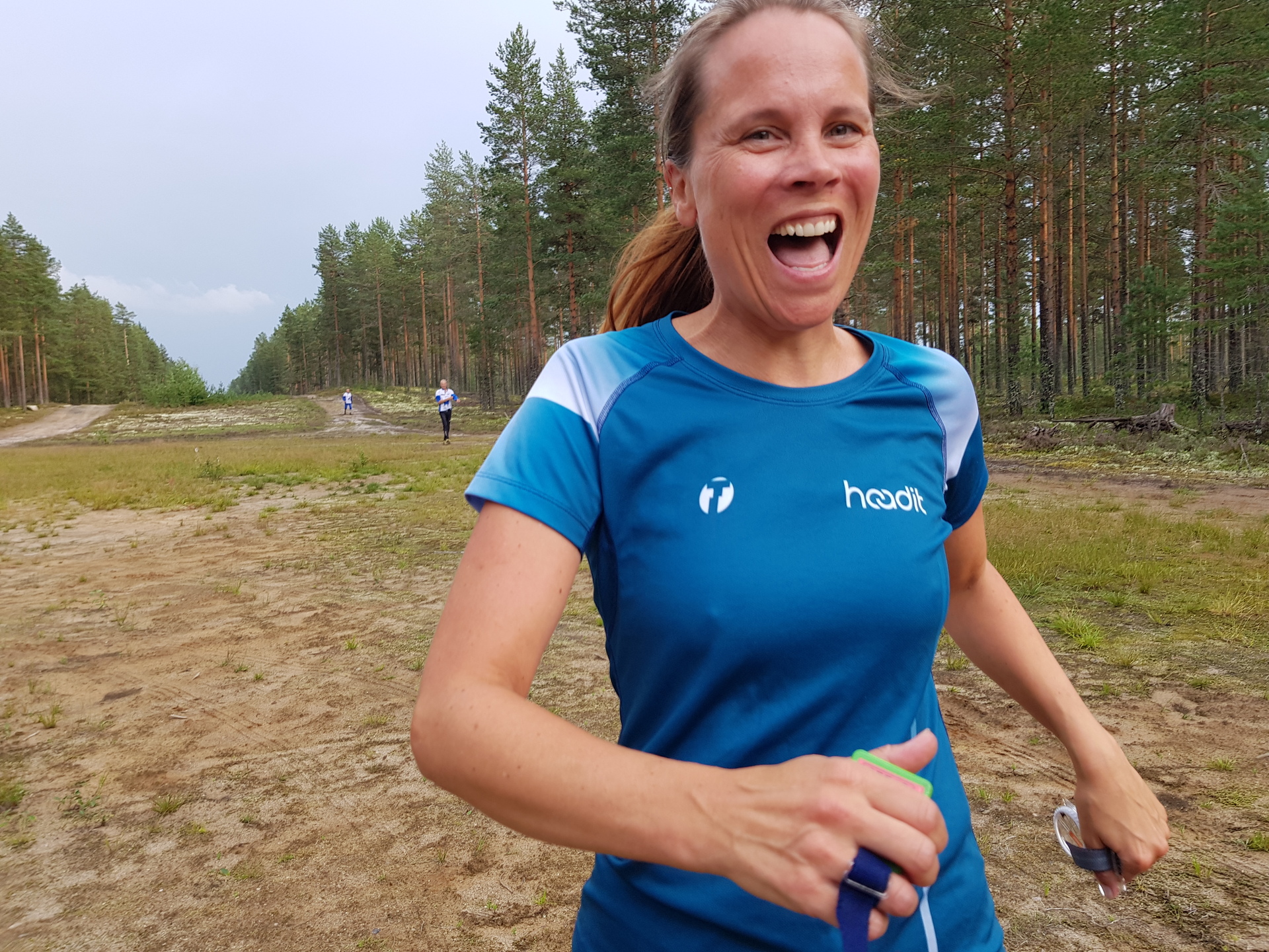 Mari Norstad Opsahl jubler på oppvarming, men det holdt kun til en andreplass..jpg