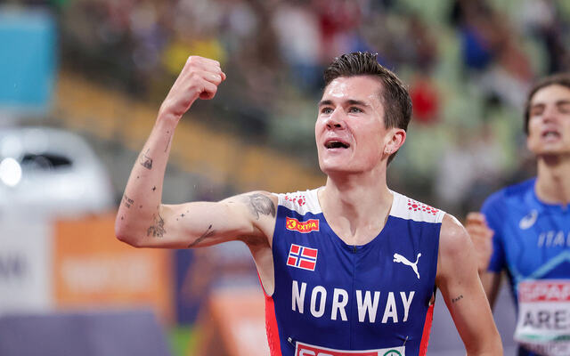 Jakob Ingebrigtsen som fersk europamester på 1500 m i München 2022. (Foto: Arne Dag Myking)