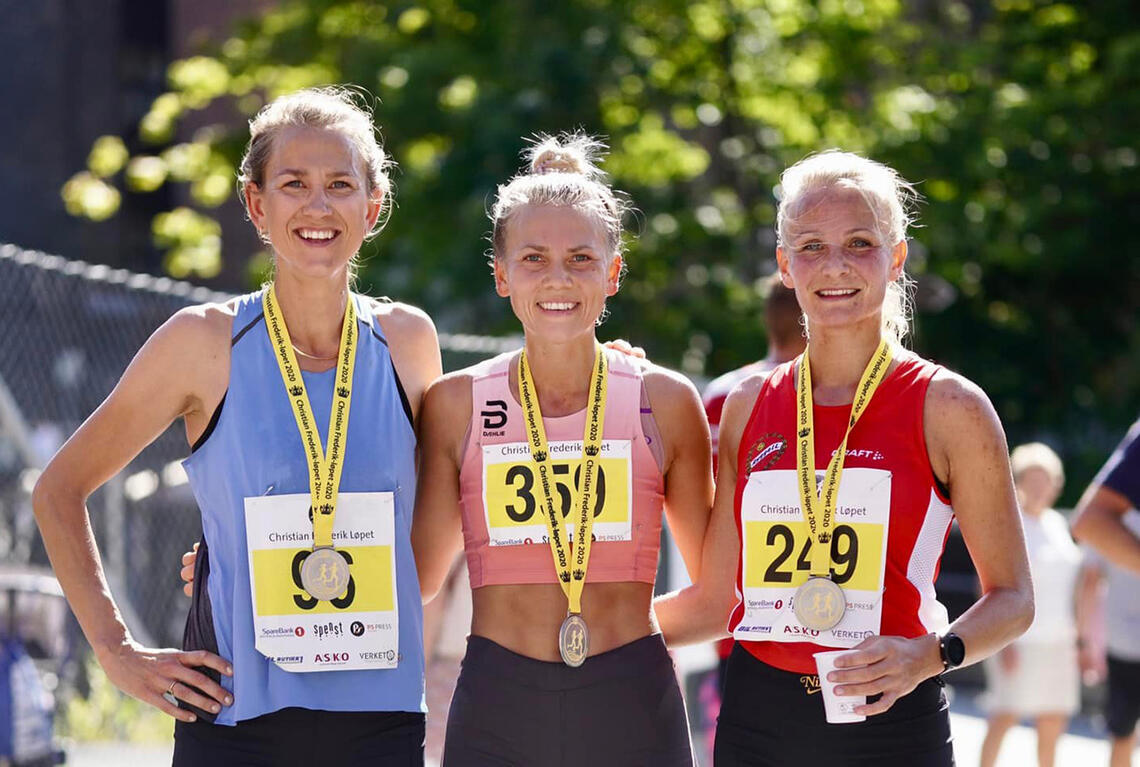 Camilla Bønøgård (midten) vant 10 km i Christian Frederik-løpet foran Sigrun Gjølberg (til høyre) og Karoline Nikolaisen (venstre). (Alle foto: arrangøren)