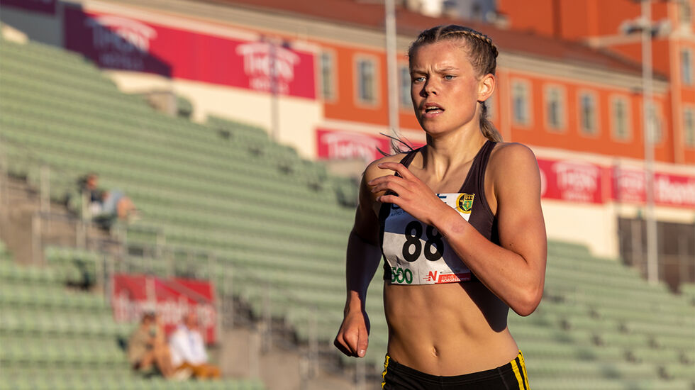Malin Hoelsveen forbedra 800 m-persen sin med godt over sekundet da hun nå noterte 2.03,28. (Arkivfoto: Samuel Hafsahl)