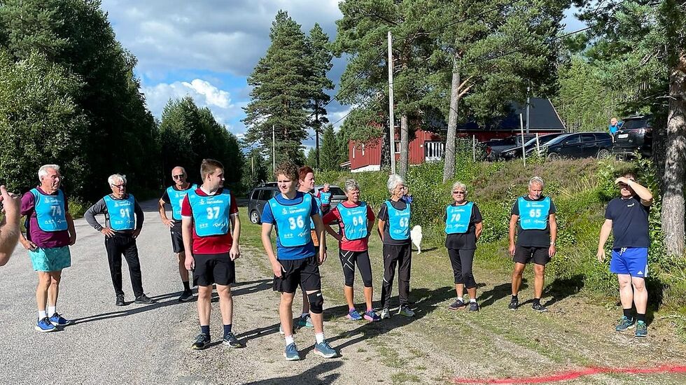 Søndagens fellesstart på Velta. (Foto: Gunn Helen Kjensmo)