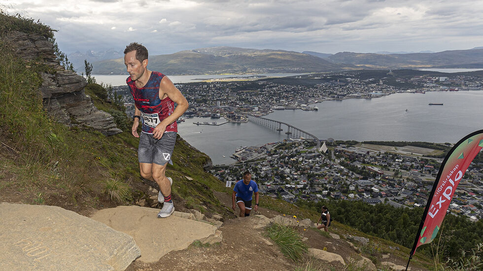 Eirik Dagssønn Haugsnes fortsetter å imponere stort oppover fjellsidene. I forrige uke tok han sin 10. seier i Explo Ekstremløpet. (Foto: Midtnight Sun Marathon v/Zoltan Tot)