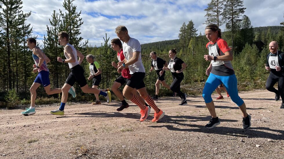 Fra starten på fjorårets utgave. (Foto Hilde Hagevik Odde)
