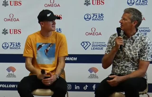 Jakob Ingebrigtsen og Steve Cram på dagens pressekonferanse fra Zurich. (Skjermdump fra direktesending). Jakob Ingebrigtsen og Steve Cram på dagens pressekonferanse fra Zurich. (Skjermdump fra direktesending).