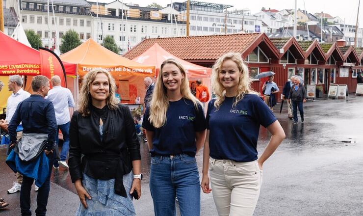 Fra venstre: Siri Engesæth, daglig leder, Janne Jacobsen, leveransesjef, Ane Haave Sveen, produktansvarlig leverandørkjede. Fotograf: Nicki Twang / Pixel & Co